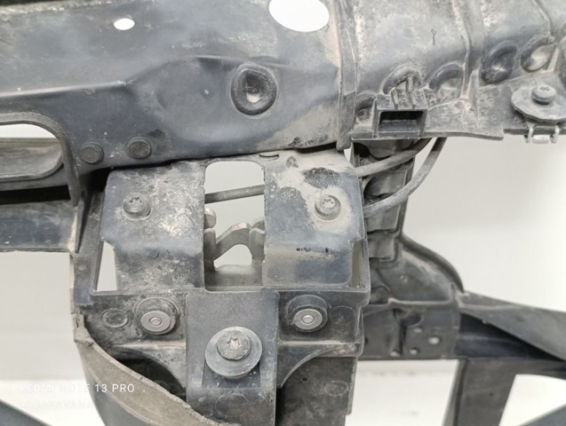 BMW 51643419945 Soporte de radiador  en stock Salamanca