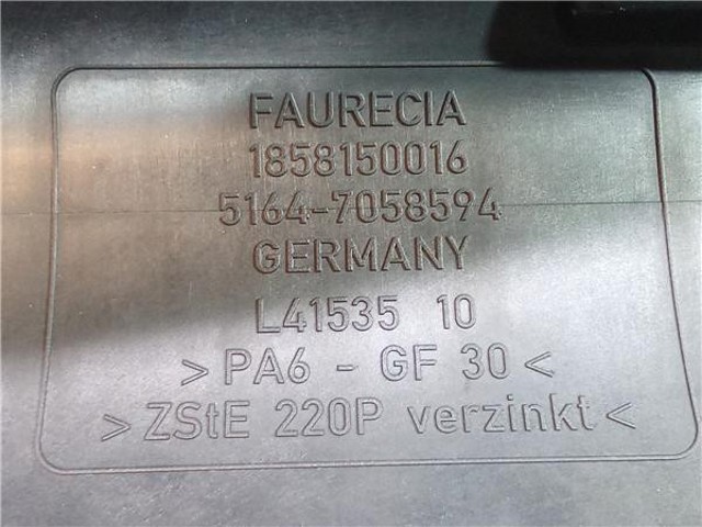 51647058594 Panel de soporte del radiador y montaje de faros  disponible Utrera