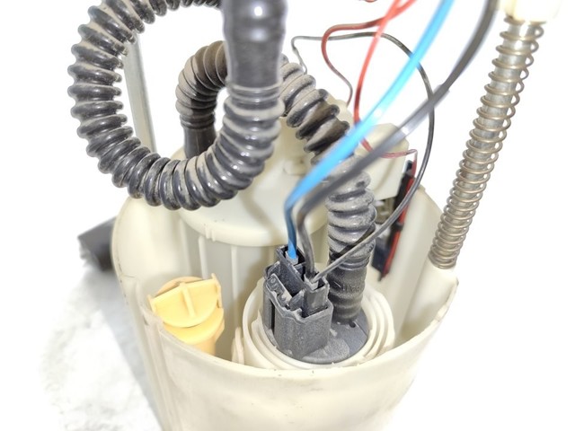 51700804 FIAT Módulo de bomba de combustible con sensor de nivel de combustible  disponible Ourense