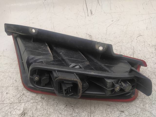 51701589 Piloto trasero izquierdo  disponible Utrera