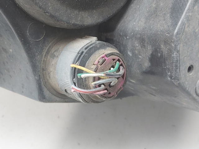 51701594 FIAT Faro derecho  comprar en Lleida