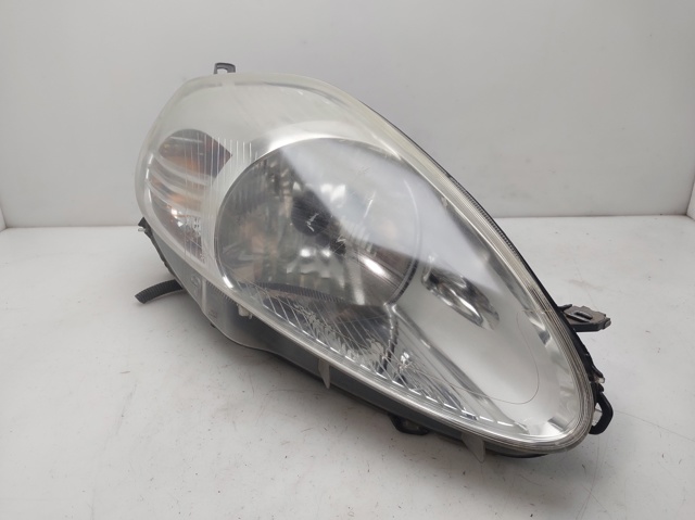 Precio del repuesto Faro delantero derecho Punto  hatchback