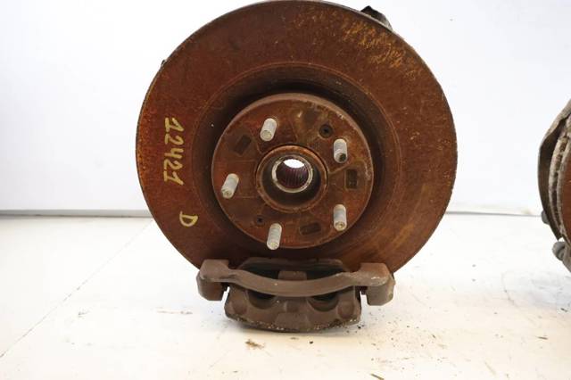 HYUNDAI 517162B050 Mangueta delantera derecha  en stock Terrassa