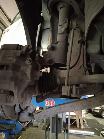 HYUNDAI 517163U000 Mangueta delantera derecha  en stock Valencia