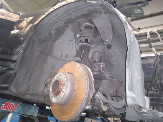 51717059378 BMW Guardabarros interior trasero derecho del guardafango delantero  en stock Huelva