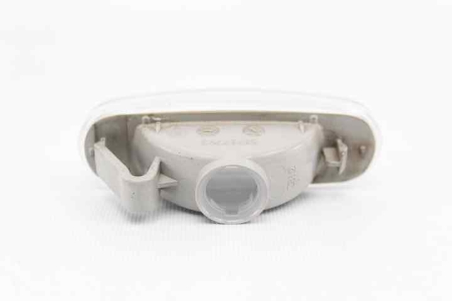 FIAT 51717793 Luz intermitente de guardabarros  disponible Valladolid