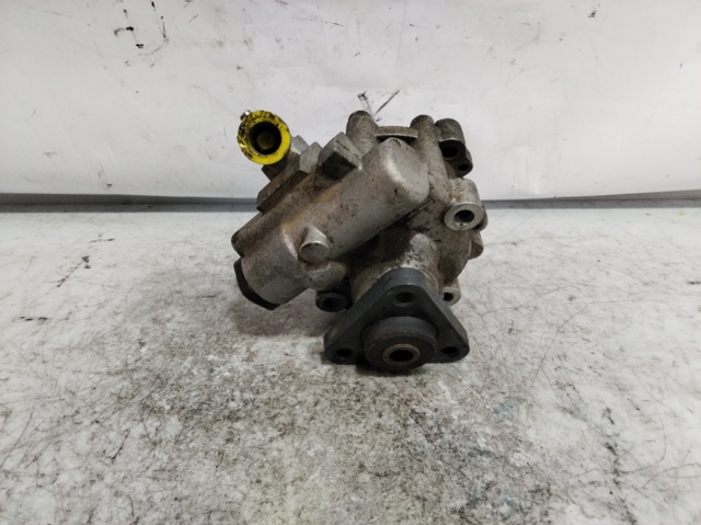 FIAT 51729535 Bomba de dirección asistida  comprar en Ponferrada