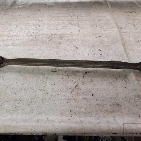 51749713 Brazo superior de suspensión trasera izquierdo/derecho comprar Sevilla