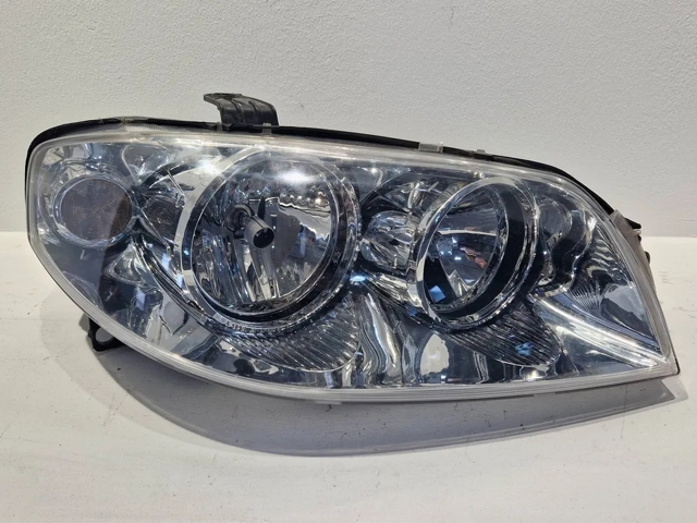 51760025 FIAT Faro derecho  disponible Vigo