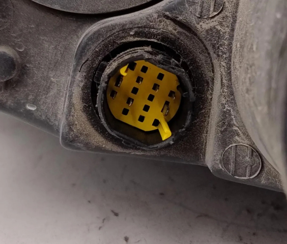 FIAT 51760025 Faro derecho comprar Pamplona