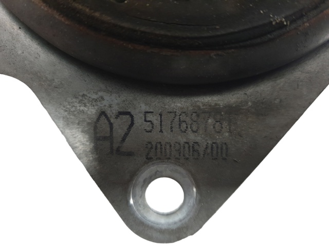 Cojín del motor 51768781 FIAT