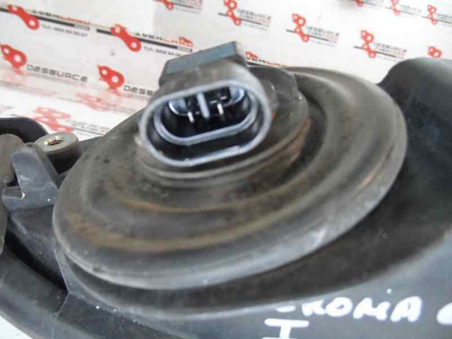 51775550 Faro antiniebla izquierdo  disponible Málaga