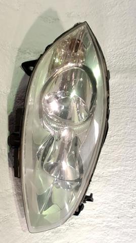 Precio del repuesto Faro delantero derecho Linea  sedán