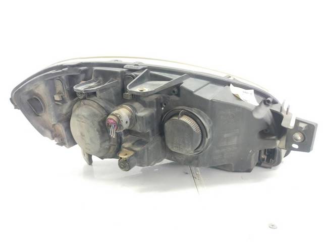 Precio del repuesto Faros delantero izquierdo Linea  sedán