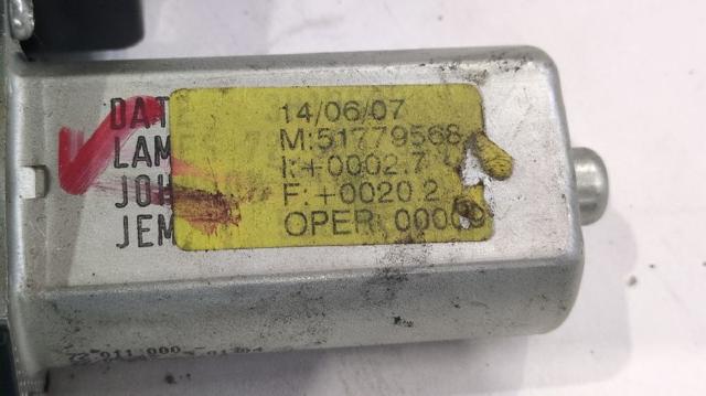 51779568 Mecanismo de elevalunas de la puerta delantera derecha  disponible Utrera