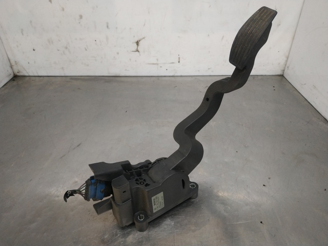 Potenciómetro pedal Bravo II hatchback (2007-2014) original desde 40,66 €