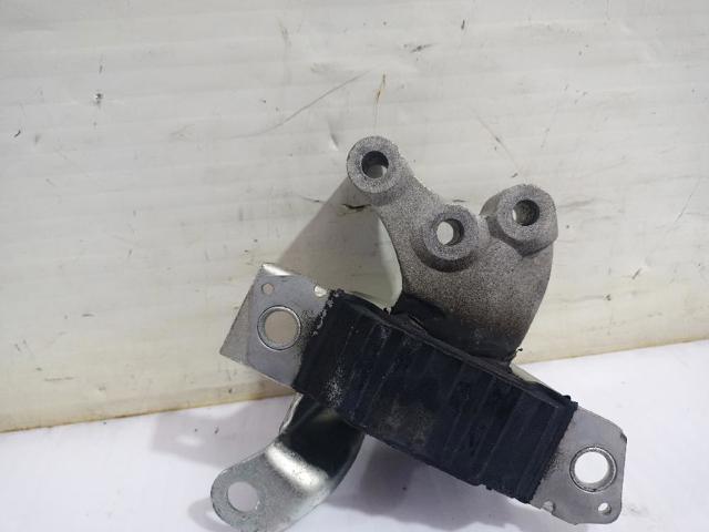 51792716 FIAT Soporte de motor delantero  en stock Gandía