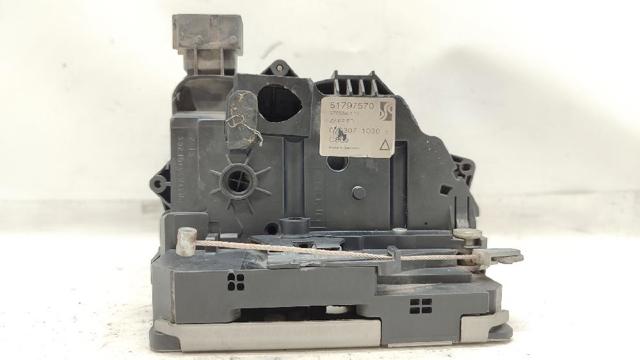 51797570 FIAT Cerradura de la puerta trasera derecha  comprar en Lleida