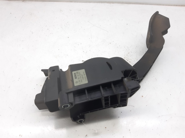 PEUGEOT 51801577 Pedal del acelerador  disponible Lugo