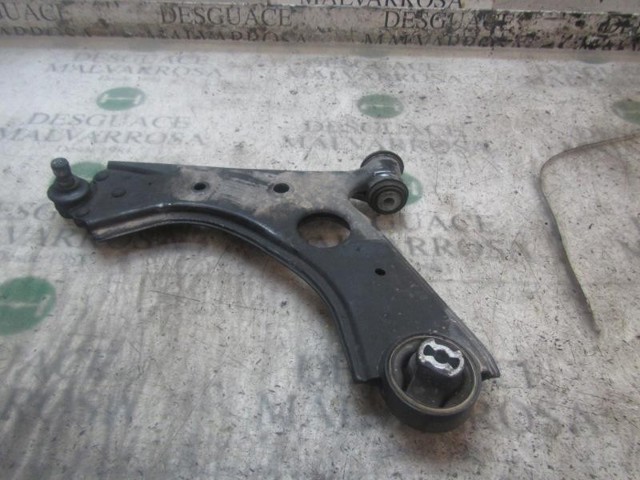Brazo inferior izquierdo de la suspensión delantera 51810665 FIAT