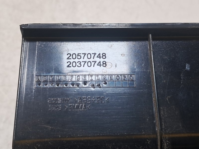 51810673 FIAT Piloto trasero derecho  disponible Ourense