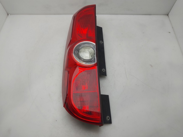 FIAT 51810674 Piloto trasero izquierdo  en stock Salamanca