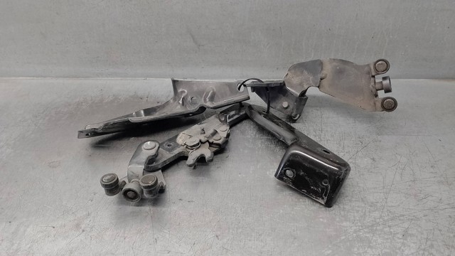 Rodillo central derecho de puerta corrediza 51814082 FIAT