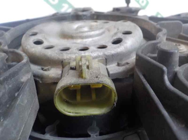 51821155 FIAT Difusor del radiador de refrigeración con motor y hélice  comprar en Oviedo