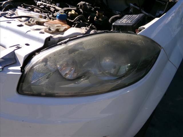 Precio del repuesto Faros delantero izquierdo Linea  sedán