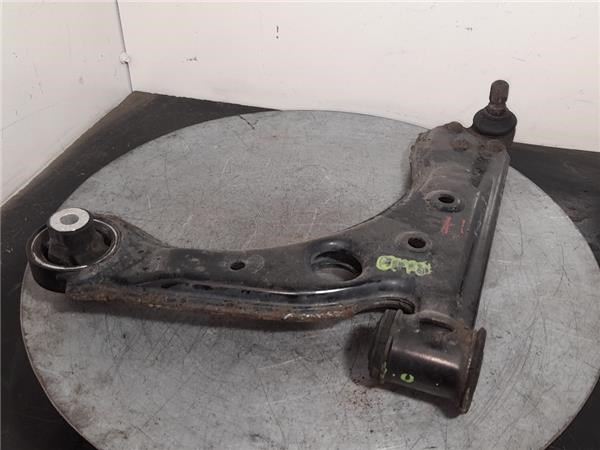 51827736 Brazo inferior izquierdo de la suspensión delantera  en stock Sabadell