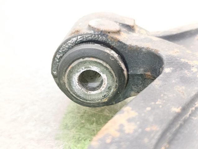51839219 Brazo inferior izquierdo de la suspensión delantera  en stock Granada