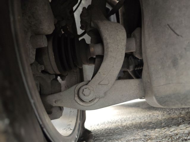 Brazo inferior derecho de la suspensión delantera 51842924 FIAT
