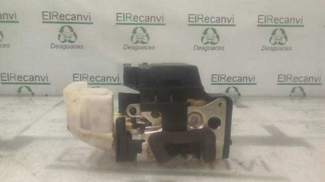 51843468 FIAT Cerradura de puerta delantera derecha  en stock Gandía