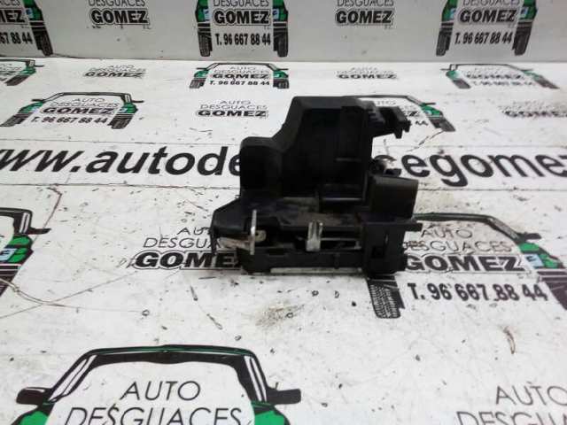 FIAT 51843470 Cerradura de puerta delantera derecha  comprar en Ponferrada