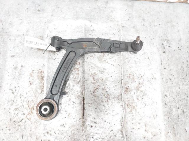 Brazo inferior derecho de la suspensión delantera 51857134 FIAT