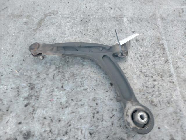 Brazo inferior derecho de la suspensión delantera 51857134 FIAT