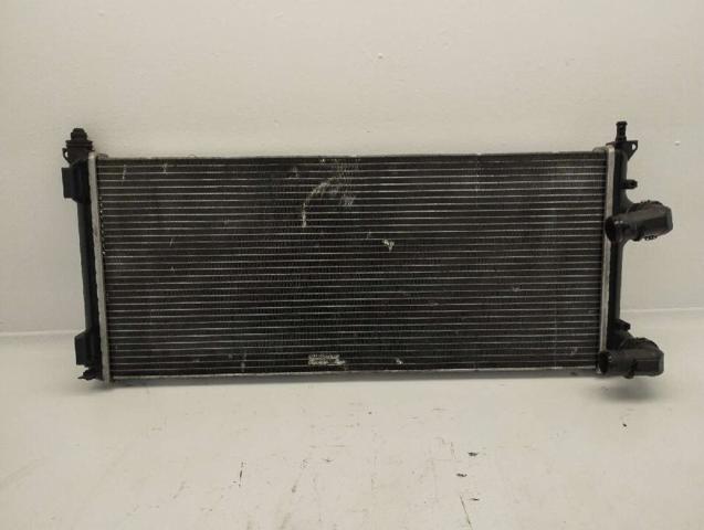 51861635 Radiador de refrigeración del motor  disponible Burgos