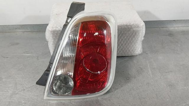 51885544 Piloto trasero derecho  en stock Sabadell