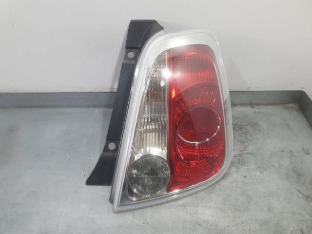 51885544 Piloto trasero derecho  comprar en Reus