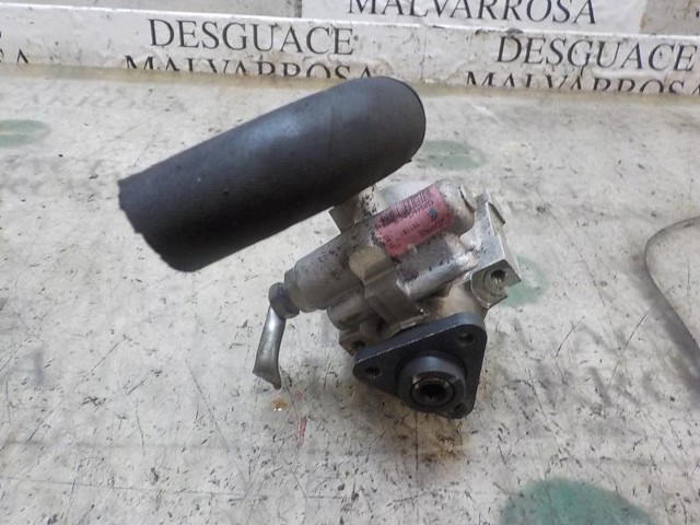 51894443 Bomba de dirección  en stock Granada