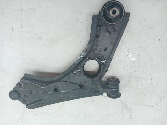 51932035 Brazo inferior izquierdo de la suspensión delantera  disponible Málaga