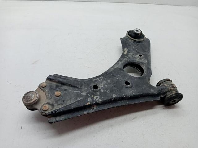 51932035 Brazo inferior izquierdo de la suspensión delantera comprar Almería