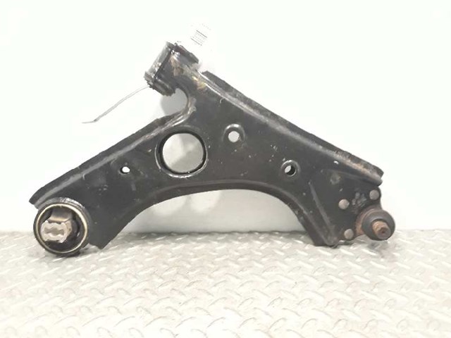51932036 FIAT Brazo inferior derecho de la suspensión delantera  comprar en Lleida