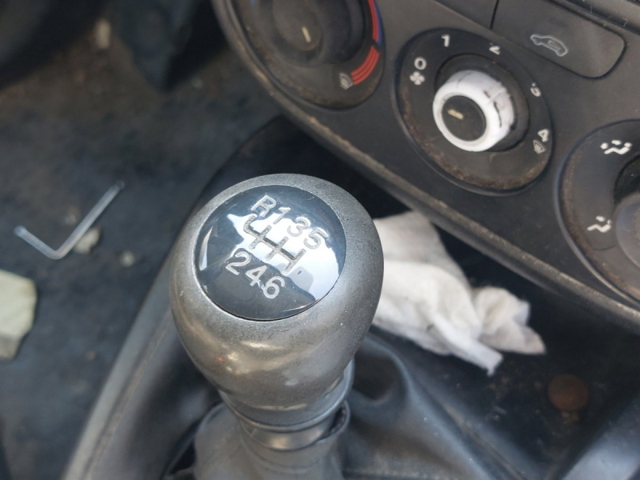 FIAT 51932036 Brazo inferior derecho de la suspensión delantera comprar Barcelona