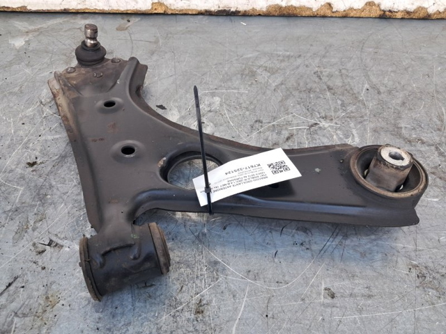 51932036 Brazo inferior derecho de la suspensión delantera  en stock Castellón