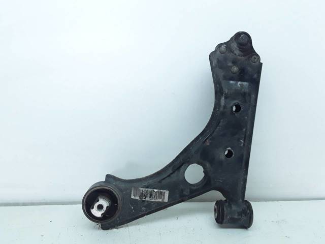 FIAT 51932036 Brazo inferior derecho de la suspensión delantera  en stock Salamanca