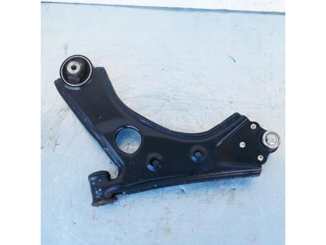 51932036 Brazo inferior derecho de la suspensión delantera  comprar en Reus