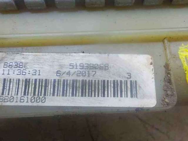 51939068 FIAT Radiador de refrigeración del motor  comprar en Jaén