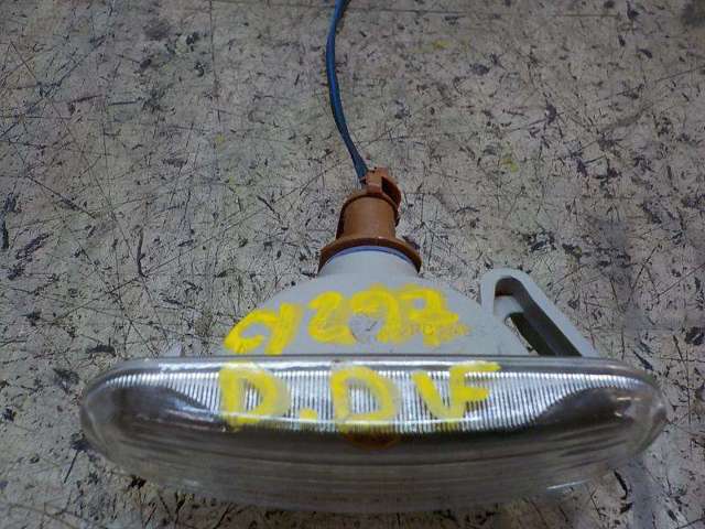 51942933 Luz intermitente de guardabarros  en stock Castellón