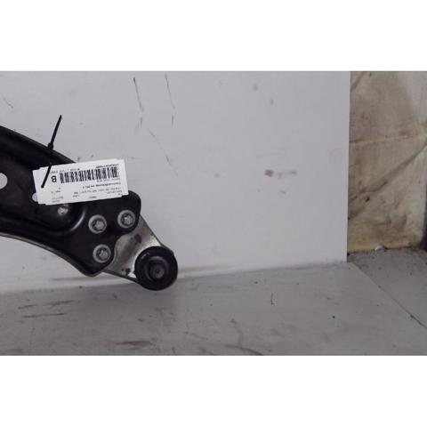 51959820 Brazo inferior derecho de la suspensión delantera  disponible Burgos